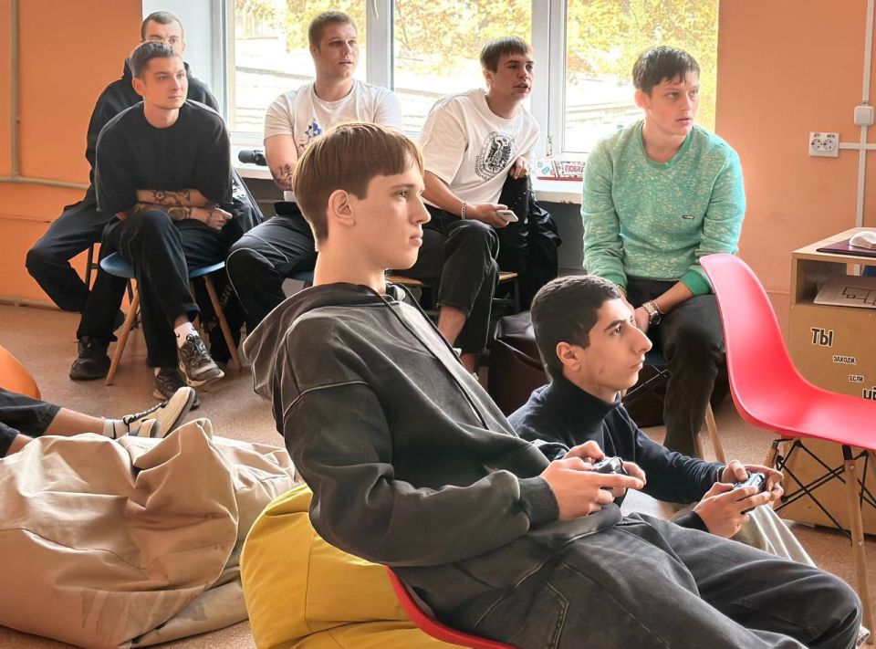 В ДонГТУ прошел яркий кибер-турнир по EA Sports FC 25, организованный командой «Молодой Гвардии Единой России» и студенческим киберспортивным клубом В ДонГТУ прошел яркий кибер-турнир по EA Sports FC 25, организованный командой «Молодой Гвардии Единой России» и студенческим киберспортивным клубом