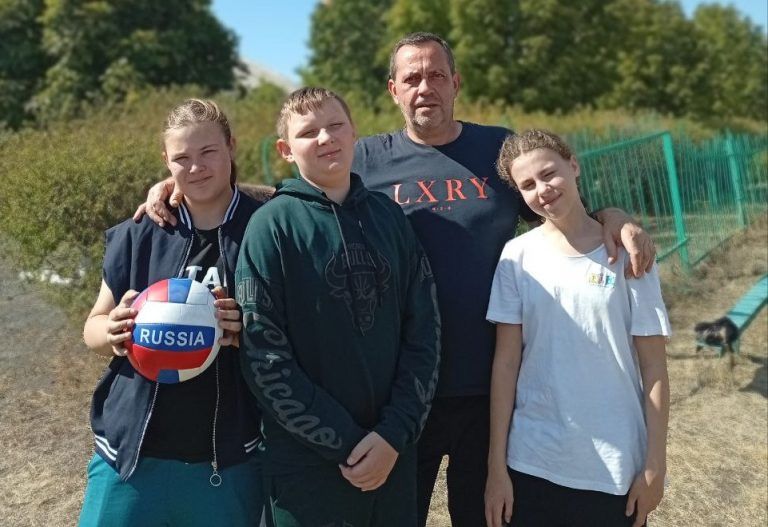 Ими гордятся школы: учителя, которые защищали Родину Ими гордятся школы: учителя, которые защищали Родину
