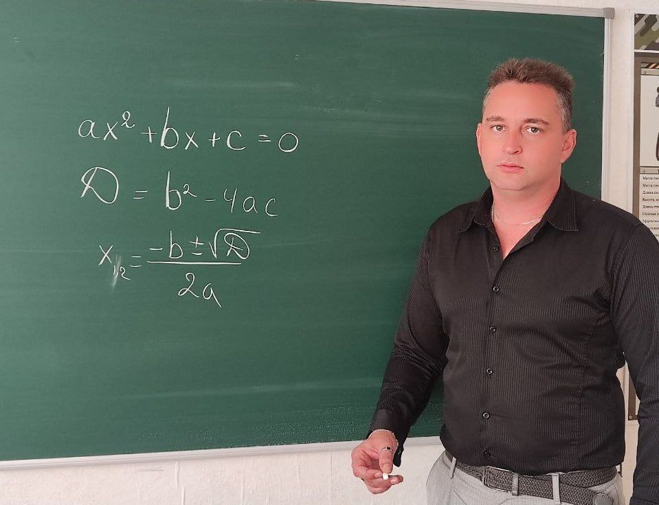 Ими гордятся школы: учителя, которые защищали Родину Ими гордятся школы: учителя, которые защищали Родину