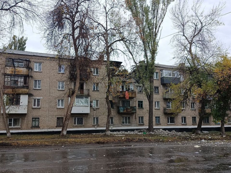 Бытовой газ взорвался в жилом доме в Красном Луче в ЛНР Бытовой газ взорвался в жилом доме в Красном Луче в ЛНР