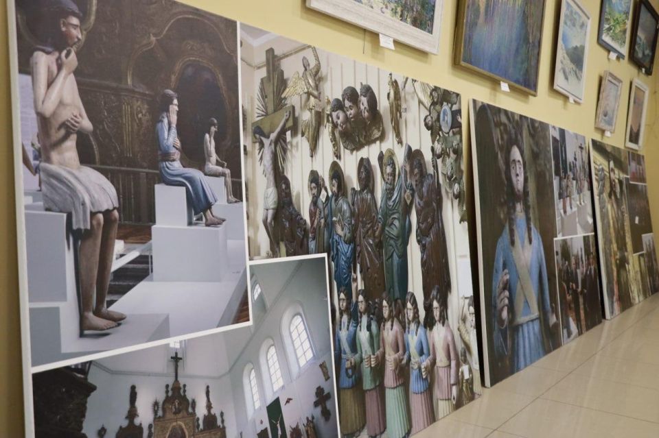 В Северодонецке открылась фотовыставка «Пермские боги» В Северодонецке открылась фотовыставка «Пермские боги»
