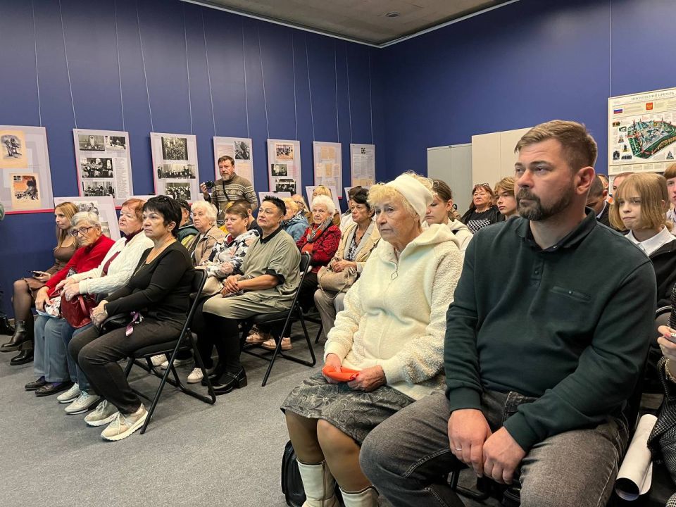 � ��������� ������������� ����� ���������� ������������ �����������, ����������� 50-����� ����������� ������������ ������ � ���������� ��� ������ ���� ��������