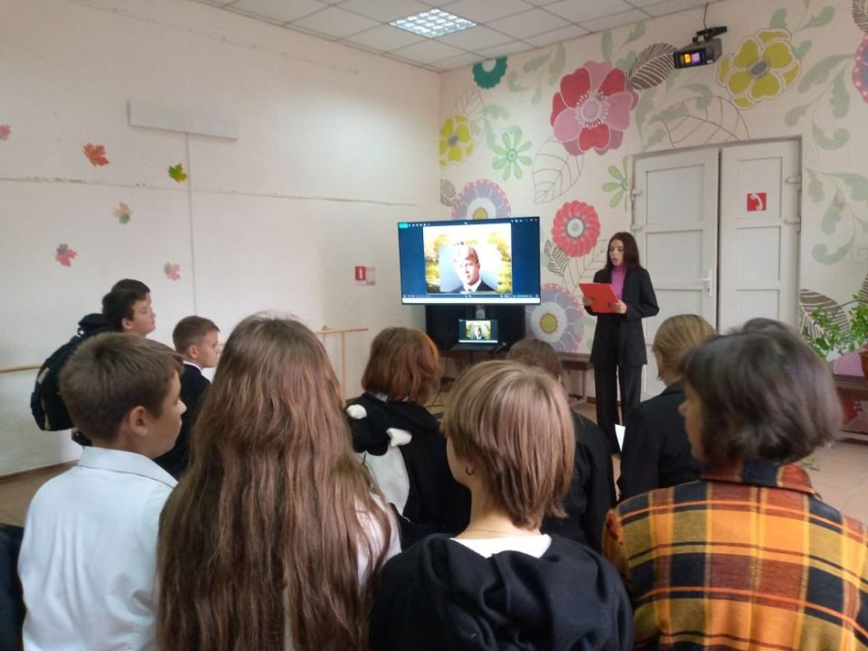 6 октября в Пролетарском Доме культуры прошел праздник поэзии «Есенинские чтения» 6 октября в Пролетарском Доме культуры прошел праздник поэзии «Есенинские чтения»