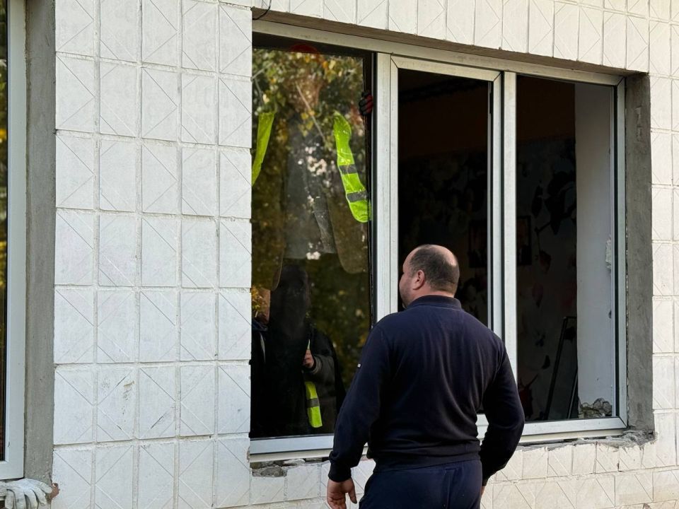 Виктория Сергеева: По моему поручению первый заместитель Главы Василий Васильевич Ткачев сегодня побывал на объекте, где проводится капитальный ремонт Кировского историко-художественного музея в рамках Федерального проекта... Виктория Сергеева: По моему поручению первый заместитель Главы Василий Васильевич Ткачев сегодня побывал на объекте, где проводится капитальный ремонт Кировского историко-художественного музея в рамках Федерального проекта...