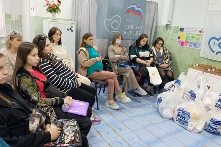 Донбасс поздравил Владимира Путина с Днем рождения Донбасс поздравил Владимира Путина с Днем рождения