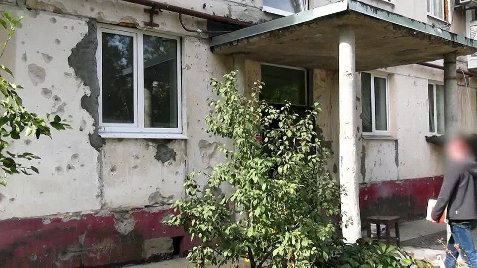 В ЛНР полицейские изъяли раритетное оружие и боеприпасы из бывшей квартиры сотрудника СБУ