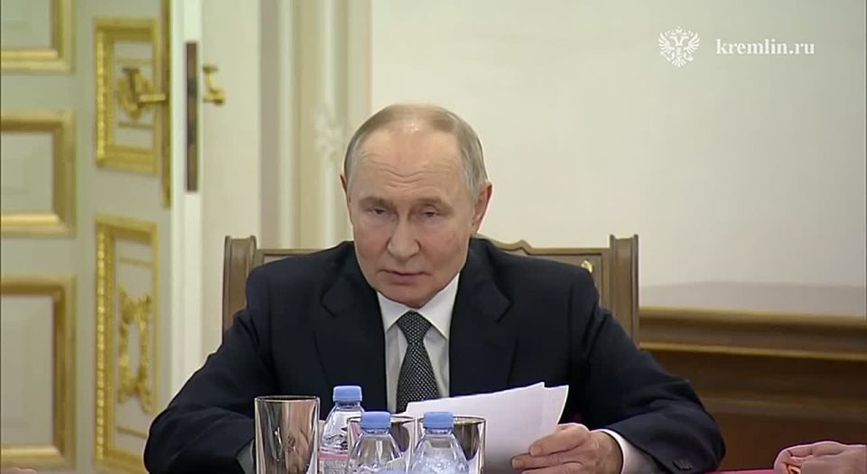 Армия РФ в этом году освободила почти пять тысяч квадратных км и 212 населенных пунктов — Путин на совещании с военными в Санкт-Петербурге