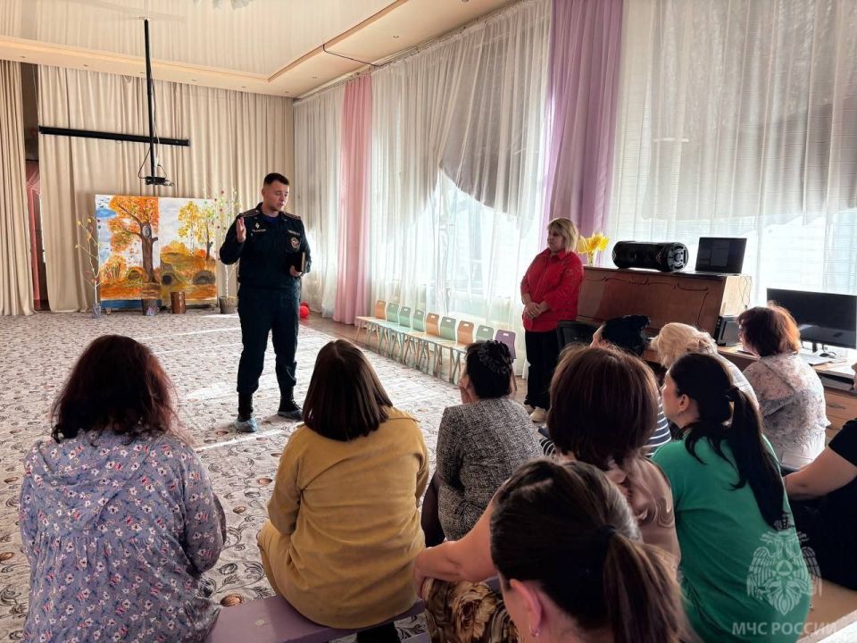 Безопасность самых маленьких – в зоне особого внимания сотрудников МЧС России и работников дошкольных учреждений Безопасность самых маленьких – в зоне особого внимания сотрудников МЧС России и работников дошкольных учреждений