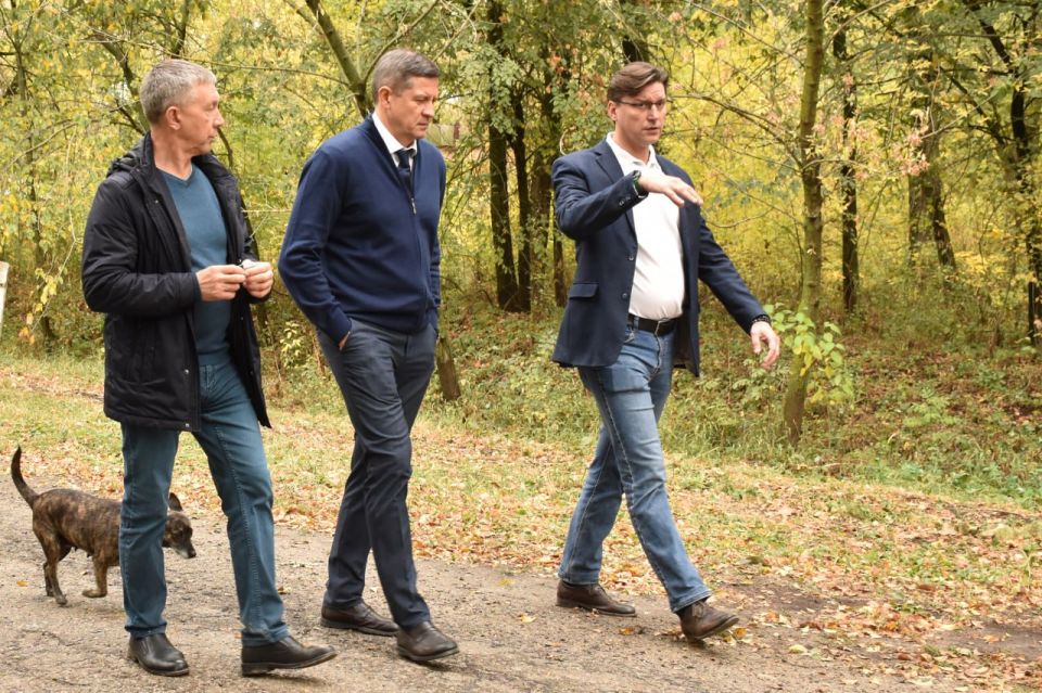 Новые горизонты. Председатель Правительства Луганской Народной Республики Егор Ковальчук в ходе рабочей поездки посетил Деркульский конезавод – одно из старейших предприятий в сфере коневодства Новые горизонты. Председатель Правительства Луганской Народной Республики Егор Ковальчук в ходе рабочей поездки посетил Деркульский конезавод – одно из старейших предприятий в сфере коневодства