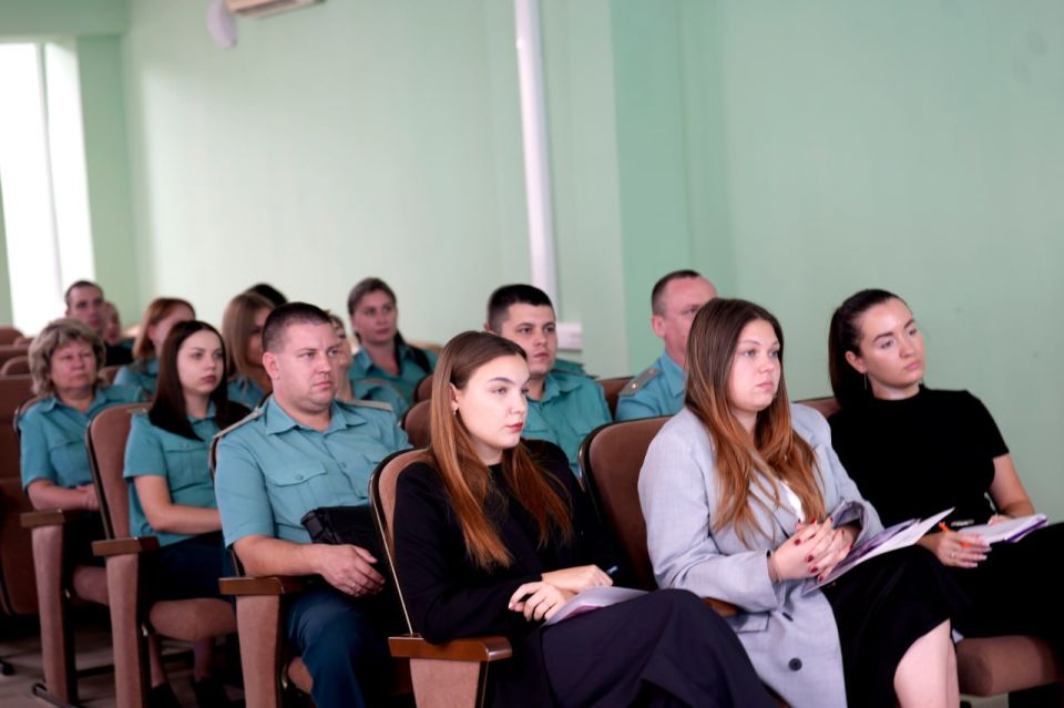Мастер-класс по первой помощи от инструктора Луганского центра медицины катастроф прошел для работников таможни Мастер-класс по первой помощи от инструктора Луганского центра медицины катастроф прошел для работников таможни