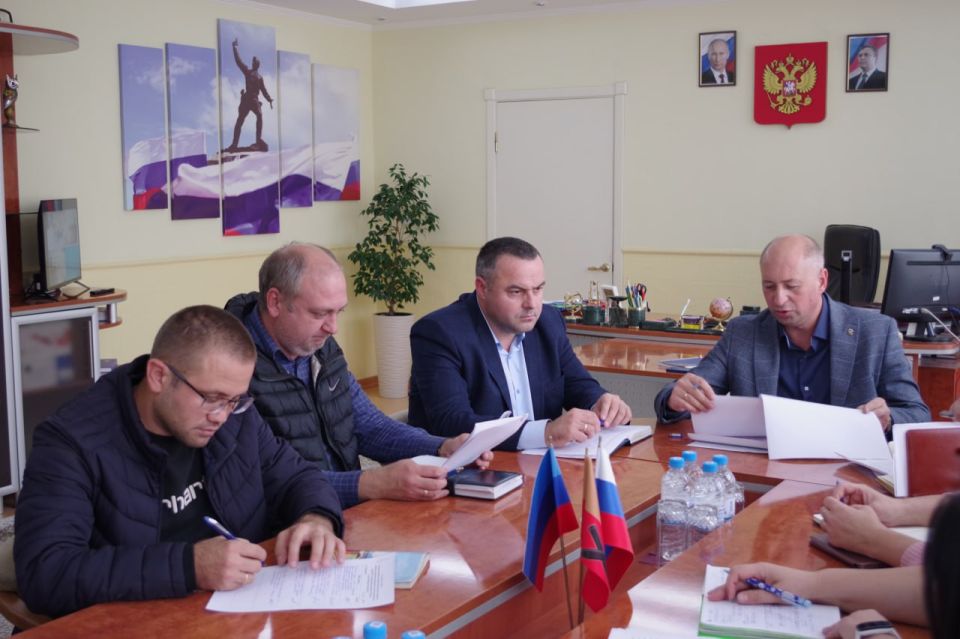 В администрации провели заседание комиссии по обеспечению безопасности дорожного движения на территории Славяносербского муниципального округа В администрации провели заседание комиссии по обеспечению безопасности дорожного движения на территории Славяносербского муниципального округа