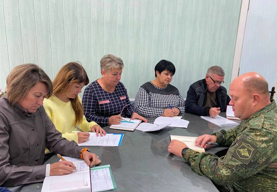 Марина Филиппова: По поручению Главы ЛНР Леонида Пасечника в Новоайдарском округе продолжается активная работа по постановке мужчин на воинский учет Марина Филиппова: По поручению Главы ЛНР Леонида Пасечника в Новоайдарском округе продолжается активная работа по постановке мужчин на воинский учет