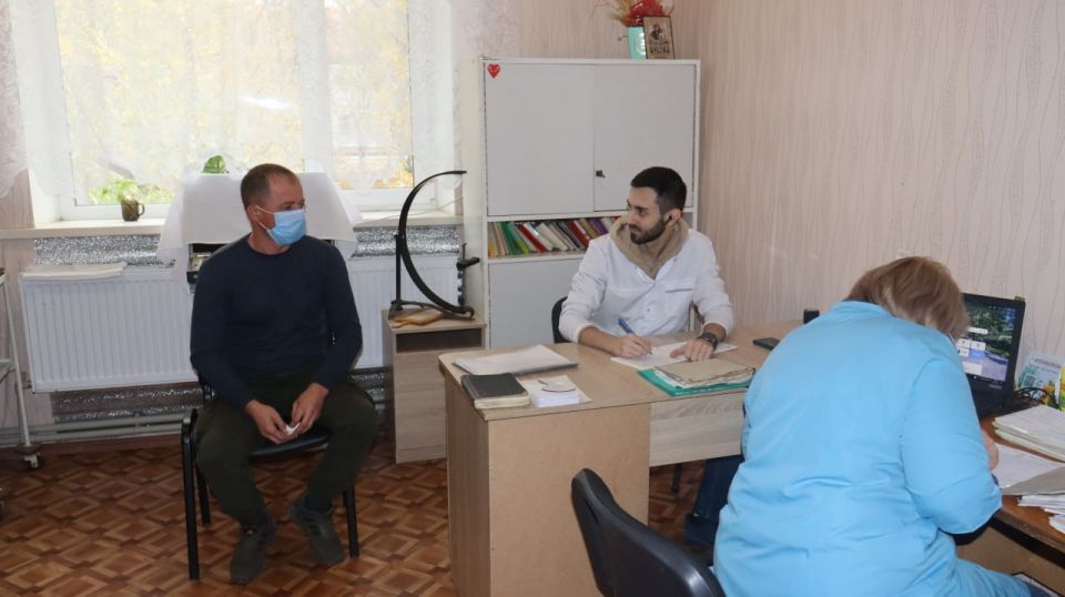 Сегодня в ГБУЗ «Марковская ЦРМБ» ЛНР прошёл выездной приём республиканских специалистов! Сегодня в ГБУЗ «Марковская ЦРМБ» ЛНР прошёл выездной приём республиканских специалистов!