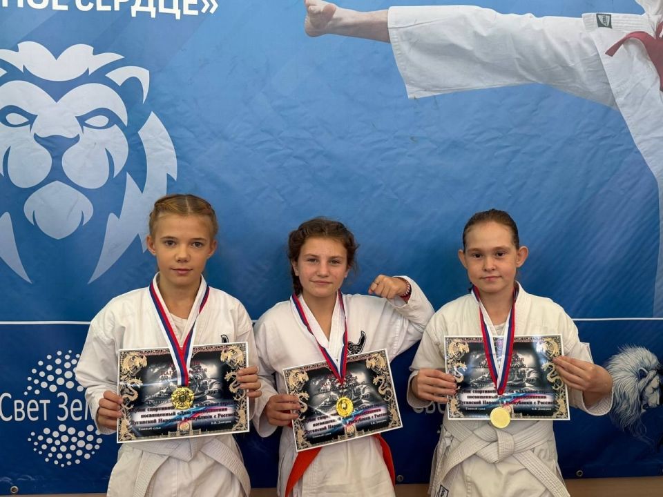 Дети Лутугинской спортивной школы привезли призовые места с открытых соревнований по традиционному каратэ Дети Лутугинской спортивной школы привезли призовые места с открытых соревнований по традиционному каратэ