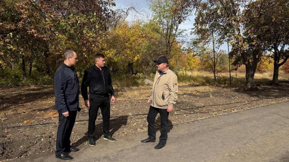 Сергей Соловьев: Продолжается благоустройство парковой зоны между 2 и 3 микрорайонами в рамках федерального проекта «Формирование комфортной городской среды» нацпроекта «Жилье и городская среда» Сергей Соловьев: Продолжается благоустройство парковой зоны между 2 и 3 микрорайонами в рамках федерального проекта «Формирование комфортной городской среды» нацпроекта «Жилье и городская среда»
