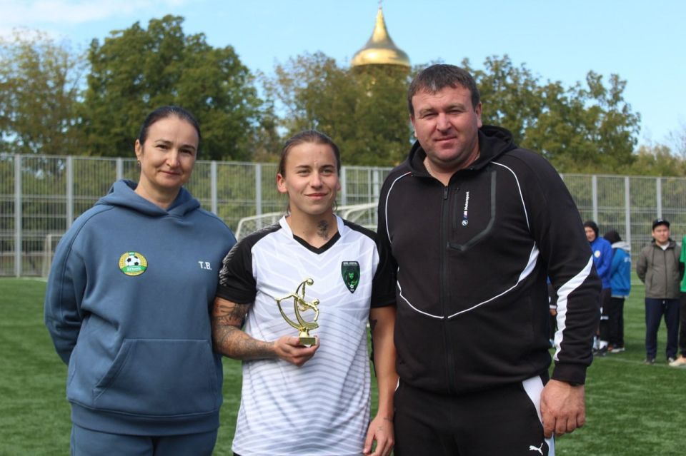 Сборная ЛНР выступила в чемпионате ЮФО-СКФО по мини-футболу среди женских команд Сборная ЛНР выступила в чемпионате ЮФО-СКФО по мини-футболу среди женских команд