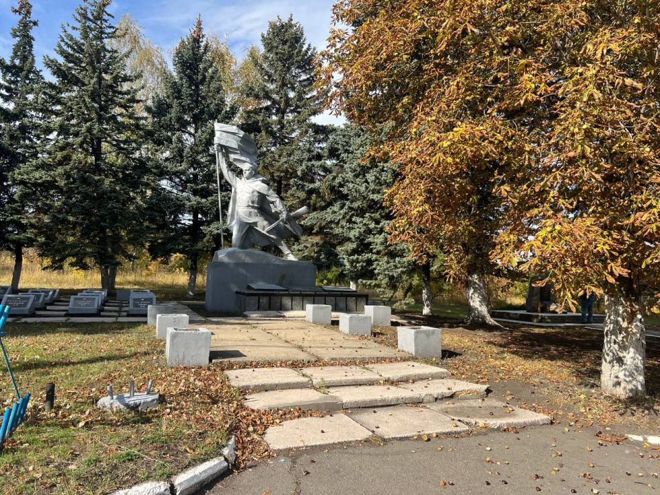 Состоялся осмотр памятных мест на территории муниципального образования городского округа город Ровеньки Состоялся осмотр памятных мест на территории муниципального образования городского округа город Ровеньки