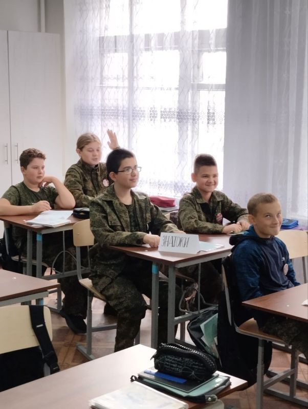 Сегодня учащиеся Ясеновской школе №2 им. Д.В.Лазутина приняли участие во всероссийском тестировании по культуре речи Сегодня учащиеся Ясеновской школе №2 им. Д.В.Лазутина приняли участие во всероссийском тестировании по культуре речи