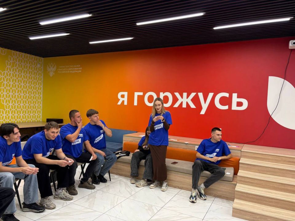 Мастер-класс по ораторскому искусству прошёл в СПК «Я Горжусь» ЛГУ им. В. Даля! Мастер-класс по ораторскому искусству прошёл в СПК «Я Горжусь» ЛГУ им. В. Даля!