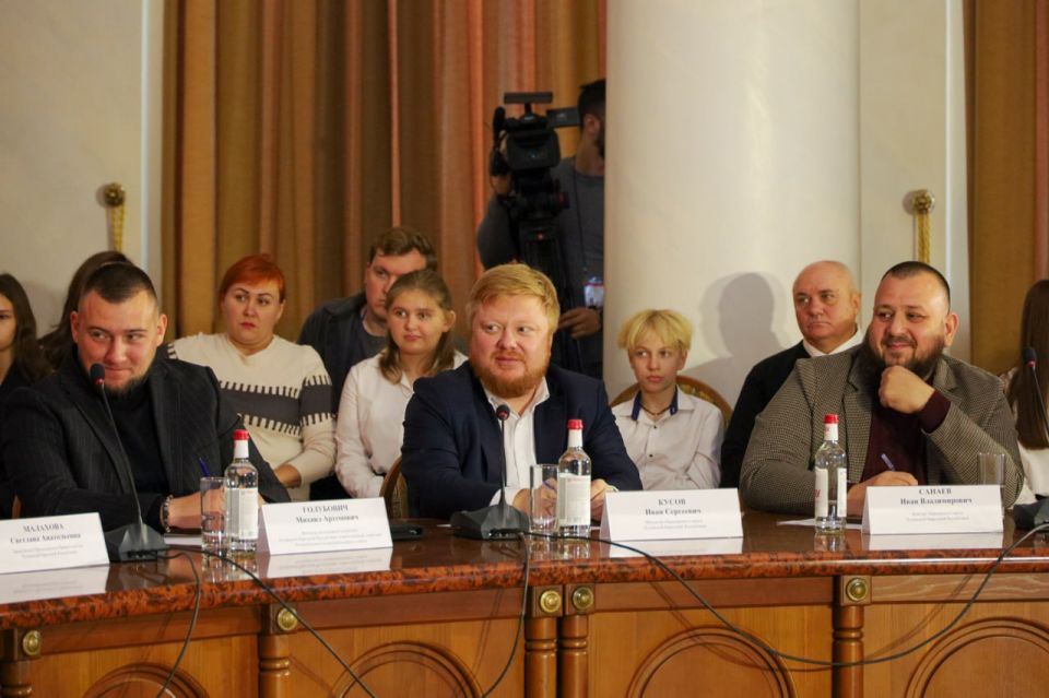 ����� ������������ ������ ������� � ��������� ���������������� ������ ��������� ������� � ��������