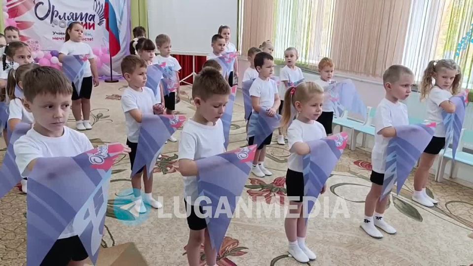 В рамках реализации программы социальной активности детей старшего дошкольного возраста «Орлята-дошколята» в Краснолучских яслях-саду № 53 «Звездочка» и № 2 «Барвинок» состоялись торжественные церемонии посвящения...