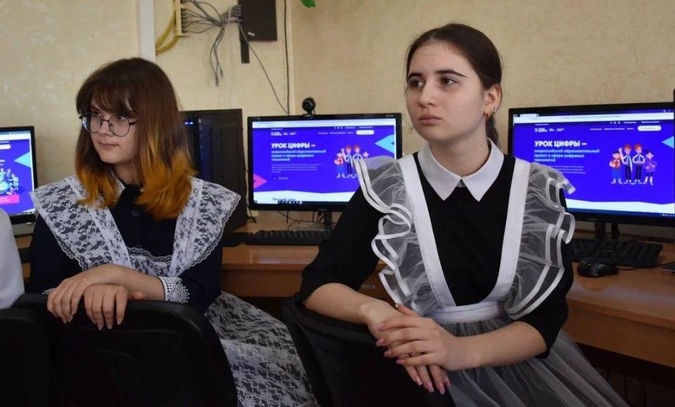 Школьникам Зимогорья рассказали о следующем этапе эволюции искусственного интеллекта Школьникам Зимогорья рассказали о следующем этапе эволюции искусственного интеллекта