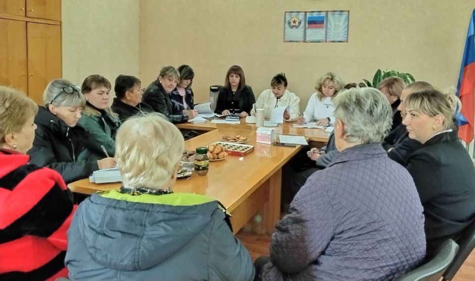 В пгт Ивановка Антрацитовского МО состоялась встреча с членами семей погибших участников Специальной военной операции и военных действий на Донбассе В пгт Ивановка Антрацитовского МО состоялась встреча с членами семей погибших участников Специальной военной операции и военных действий на Донбассе