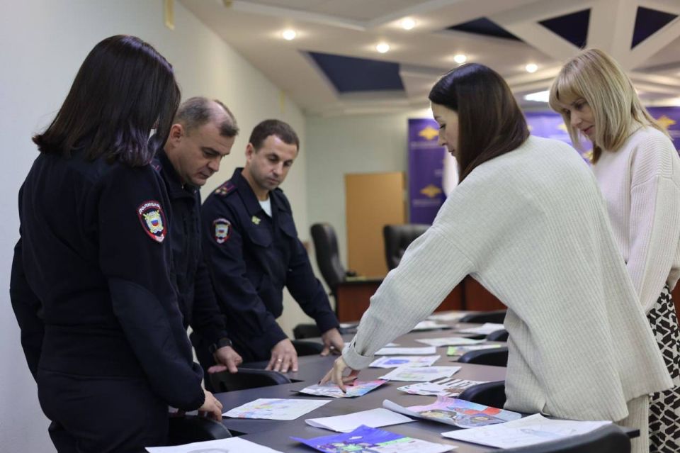 Итоги регионального этапа конкурса «Мои родители работают в полиции» подвели в МВД по Луганской Народной Республике Итоги регионального этапа конкурса «Мои родители работают в полиции» подвели в МВД по Луганской Народной Республике