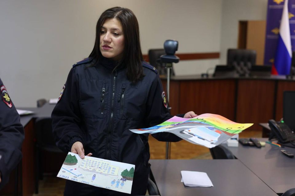 Итоги регионального этапа конкурса «Мои родители работают в полиции» подвели в МВД по Луганской Народной Республике Итоги регионального этапа конкурса «Мои родители работают в полиции» подвели в МВД по Луганской Народной Республике