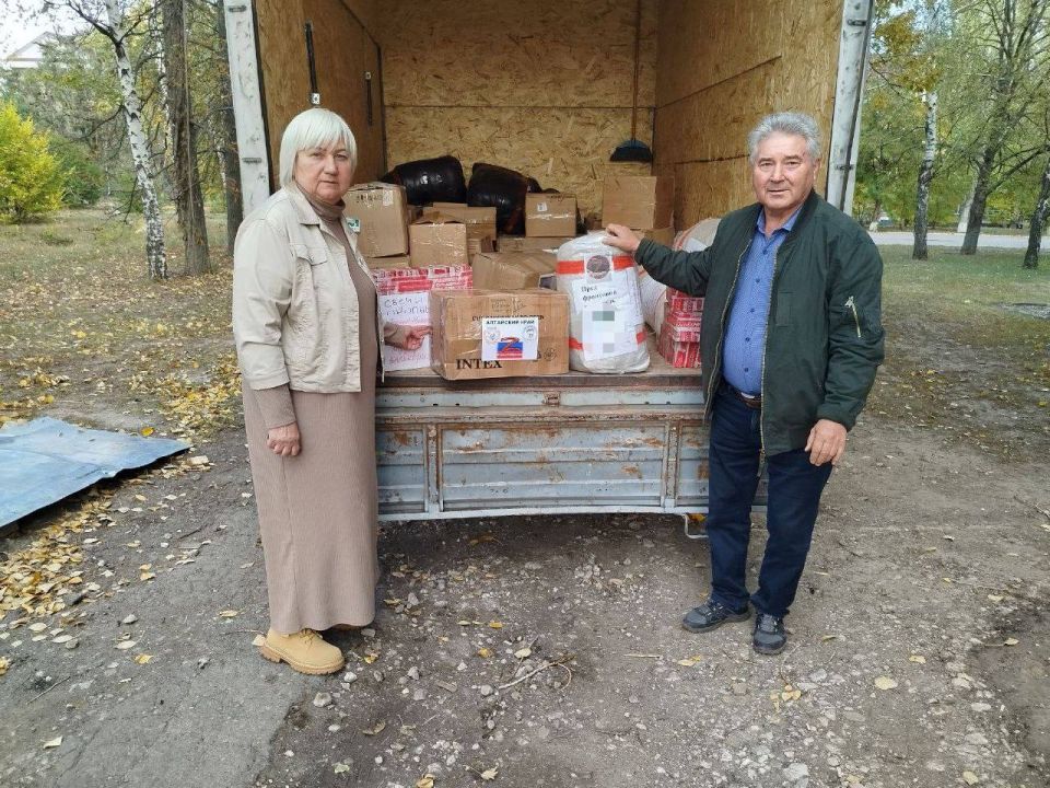 Светлана Гизай: По поручению Секретаря Луганского регионального отделения партии «Единая Россия», Председателя Народного Совета ЛНР Дениса Мирошниченко содействовала в передаче необходимой помощи ребятам на передовую и в... Светлана Гизай: По поручению Секретаря Луганского регионального отделения партии «Единая Россия», Председателя Народного Совета ЛНР Дениса Мирошниченко содействовала в передаче необходимой помощи ребятам на передовую и в...