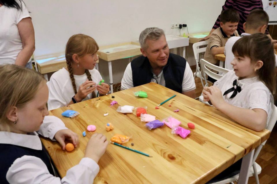 Сегодня свой День рождения отмечает первый заместитель министра культуры Российской Федерации Сергей Геннадиевич Обрывалин Сегодня свой День рождения отмечает первый заместитель министра культуры Российской Федерации Сергей Геннадиевич Обрывалин