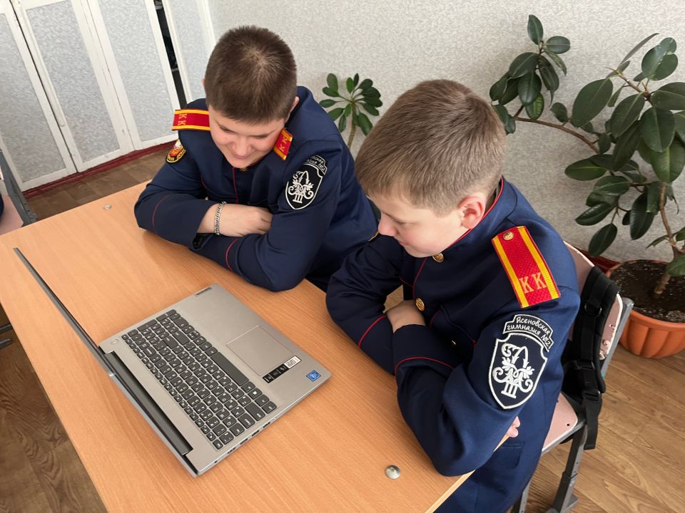 Профориентационный курс в Ясеновской школе Профориентационный курс в Ясеновской школе
