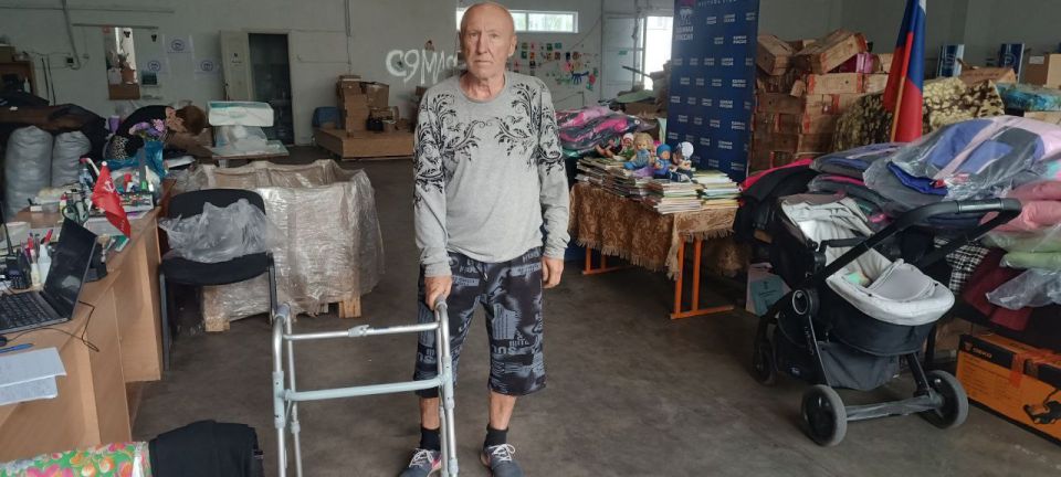 «Единая Россия» в Рубежном продолжает оказывать помощь маломобильному населению города «Единая Россия» в Рубежном продолжает оказывать помощь маломобильному населению города