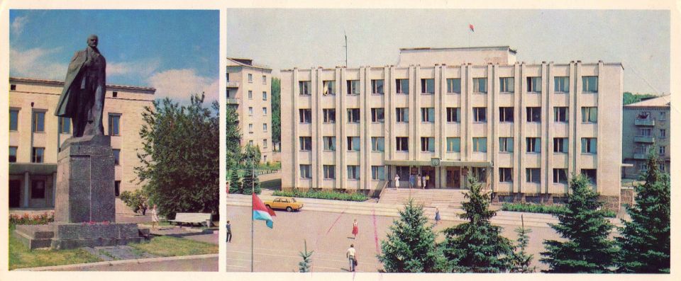 «Память поколений». ПАМЯТНИК ВЛАДИМИРУ ИЛЬИЧУ ЛЕНИНУ Исторические сведения В ноябре 1967 года в Ровеньках состоялось открытие памятника Владимиру Ильичу Ленину, приуроченное к 50-й годовщине Октябрьской революции «Память поколений». ПАМЯТНИК ВЛАДИМИРУ ИЛЬИЧУ ЛЕНИНУ Исторические сведения В ноябре 1967 года в Ровеньках состоялось открытие памятника Владимиру Ильичу Ленину, приуроченное к 50-й годовщине Октябрьской революции