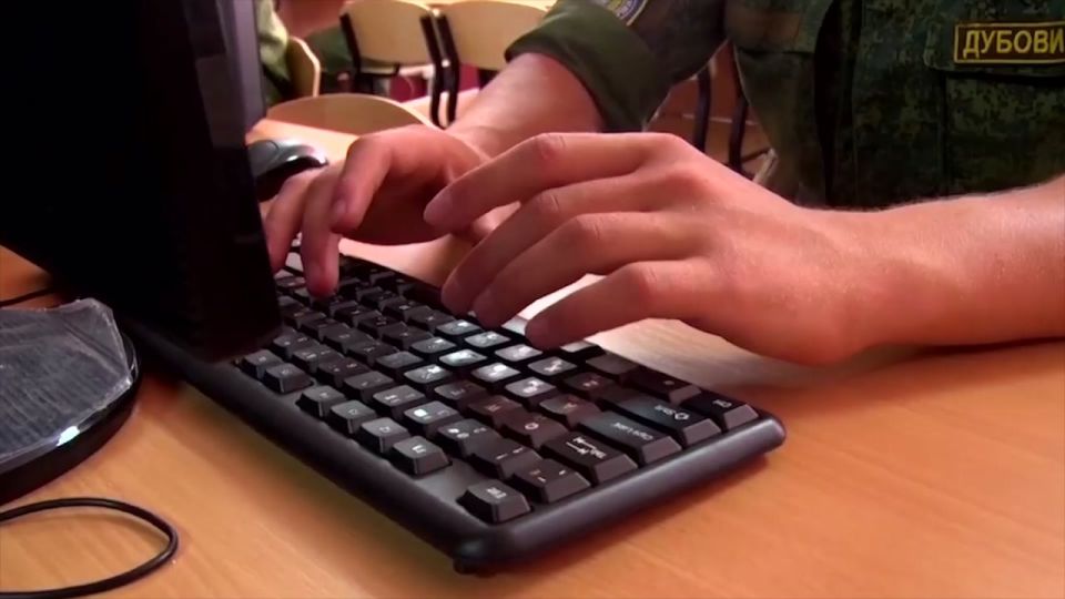 Военный комиссариат Славяносербского района Луганской Народной Республики проводит набор молодых людей в качестве кандидатов на поступления в Донецкое высшее общевойсковое командное училище в 2026 году, имеющих среднее...