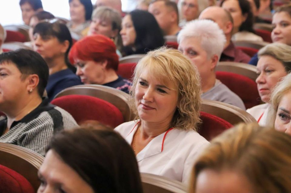 Заместитель руководителя регионального МВД поблагодарил медиков и персонал Медико-санитарной части ведомства за высокое профессиональное мастерство Заместитель руководителя регионального МВД поблагодарил медиков и персонал Медико-санитарной части ведомства за высокое профессиональное мастерство
