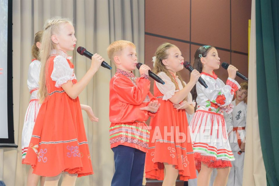 «Сердце отдаю детям»: учебно-воспитательное объединение «Академия детства» празднует 10-летний юбилей «Сердце отдаю детям»: учебно-воспитательное объединение «Академия детства» празднует 10-летний юбилей