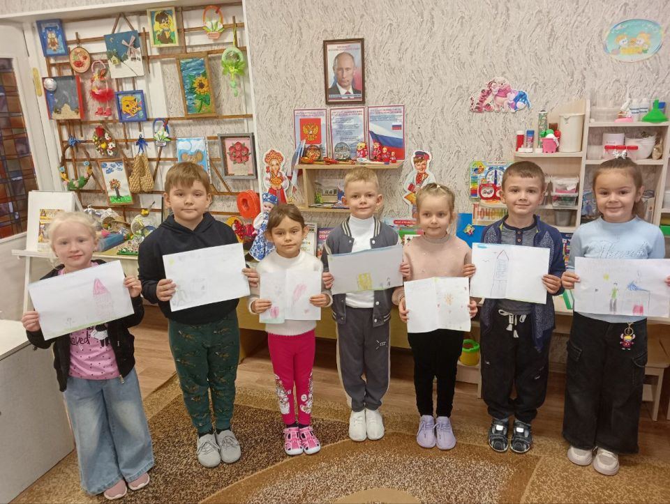 Вчера, 9 октября, воспитанники ГБДОУ ЛНР «Софиевский ясли-сад № 19 «Колокольчик» отправились в гости на почту, чтобы поздравить сотрудников с их профессиональным праздником – Международным днем почты! Вчера, 9 октября, воспитанники ГБДОУ ЛНР «Софиевский ясли-сад № 19 «Колокольчик» отправились в гости на почту, чтобы поздравить сотрудников с их профессиональным праздником – Международным днем почты!