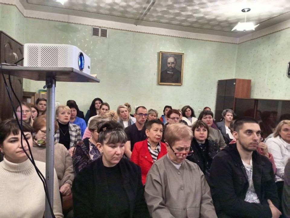 В Луганске обсудили вопросы, направленные на усиление диспансеризации путем взаимодействие врачей и ТФОМС В Луганске обсудили вопросы, направленные на усиление диспансеризации путем взаимодействие врачей и ТФОМС