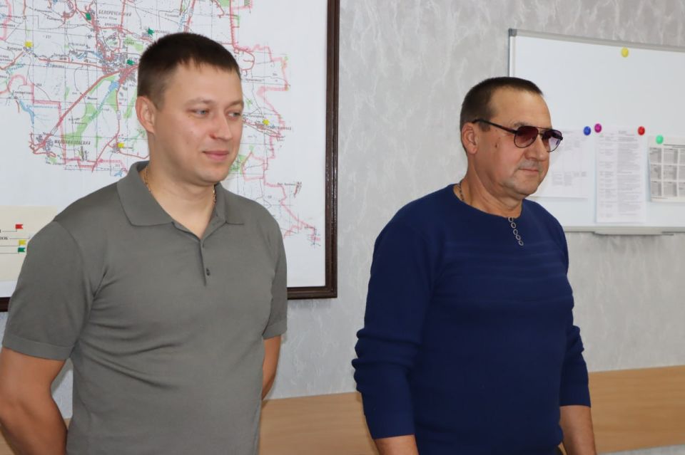 Евгений Бондарь: Встреча с аграриями Лутугинщины: поздравление с профессиональным праздником Евгений Бондарь: Встреча с аграриями Лутугинщины: поздравление с профессиональным праздником