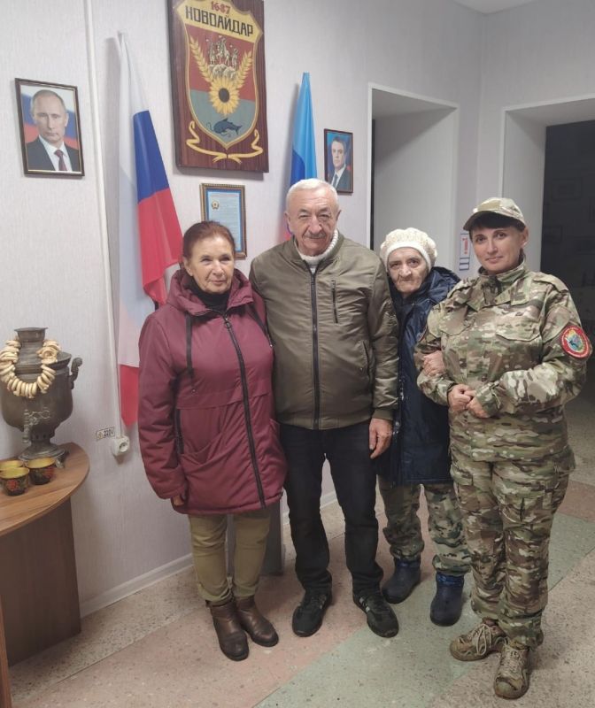 В Новоайдарский краеведческий музей тамбовчане доставили подарки В Новоайдарский краеведческий музей тамбовчане доставили подарки