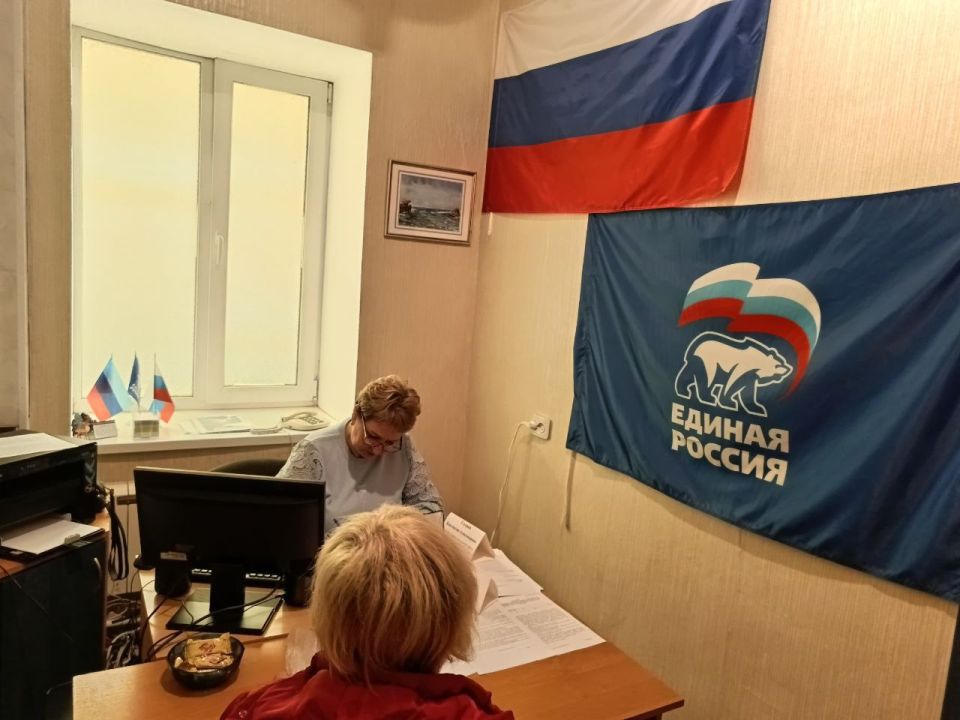 Депутаты Совета городского округа муниципальное образование городской округ город Лисичанск Луганской Народной Республики продолжают приемы граждан Депутаты Совета городского округа муниципальное образование городской округ город Лисичанск Луганской Народной Республики продолжают приемы граждан