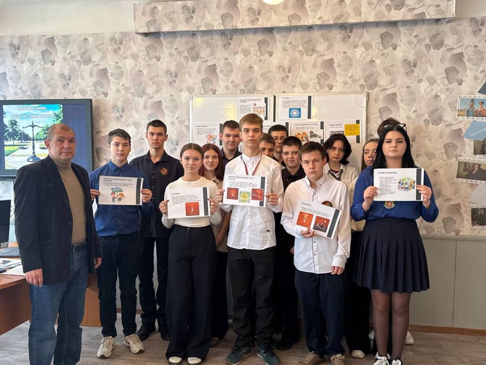 Правовой турнир провели в Брянковской средней школе № 9 Правовой турнир провели в Брянковской средней школе № 9