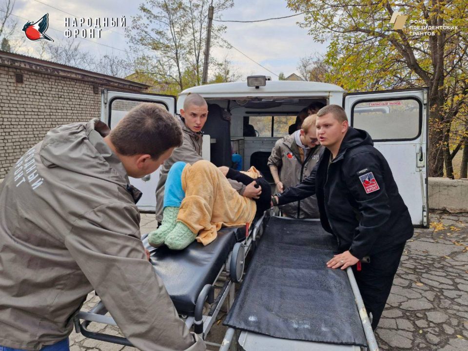 Молодёжка НФ совместно с РИК ЛНР посетили Алчевскую Богадельню Молодёжка НФ совместно с РИК ЛНР посетили Алчевскую Богадельню