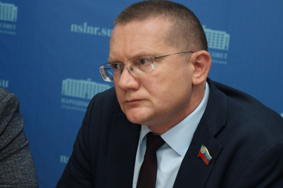 Константин Бутримов: ВОПРОС БЕСХОЗНОГО ИМУЩЕСТВА РАССМОТРЕН НА РАСШИРЕННОМ СОВЕЩАНИИ КОМИТЕТА ПО ИНФРАСТРУКТУРЕ Константин Бутримов: ВОПРОС БЕСХОЗНОГО ИМУЩЕСТВА РАССМОТРЕН НА РАСШИРЕННОМ СОВЕЩАНИИ КОМИТЕТА ПО ИНФРАСТРУКТУРЕ