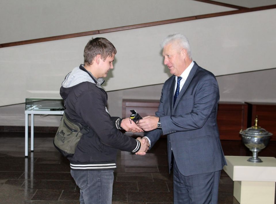 Сергей Козенко: Сегодня в Краснодонском ордена Дружбы народов музее «Молодая гвардия» состоялась патриотическая акция «День призывника», приуроченная к осеннему призыву 2025 года Сергей Козенко: Сегодня в Краснодонском ордена Дружбы народов музее «Молодая гвардия» состоялась патриотическая акция «День призывника», приуроченная к осеннему призыву 2025 года