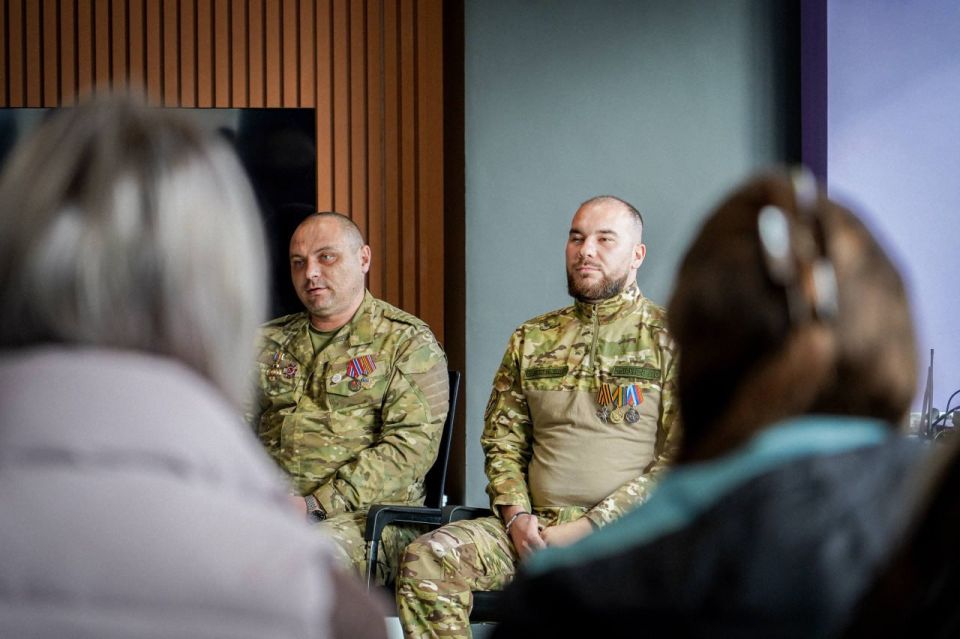 СВОим примером : «Диалоги с Героями» в ЛНР СВОим примером : «Диалоги с Героями» в ЛНР