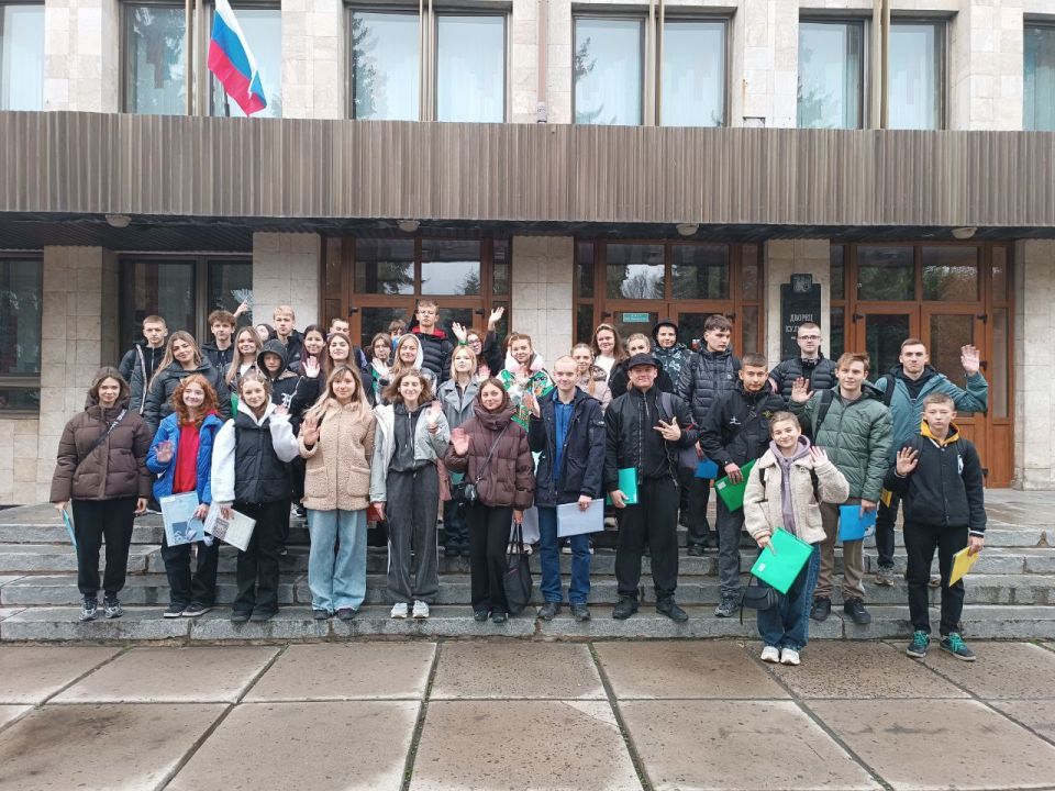 Профориентационный проект "Университетские смены" Профориентационный проект "Университетские смены"