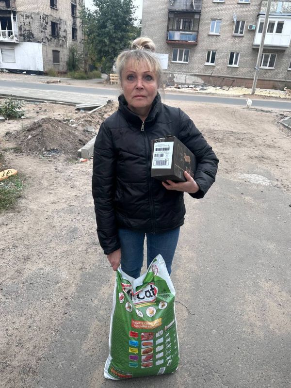 Кто ждёт нашу помощь в Северодонецке?!Бабушка Тая,которая оказалась не нужна родным,Надежда,которая после смерти сестры кормит 32 хвостика,на зарплату в 9000руб.,маленький Дениска,чьи родители поехали,якобы на заработки,но... Кто ждёт нашу помощь в Северодонецке?!Бабушка Тая,которая оказалась не нужна родным,Надежда,которая после смерти сестры кормит 32 хвостика,на зарплату в 9000руб.,маленький Дениска,чьи родители поехали,якобы на заработки,но...