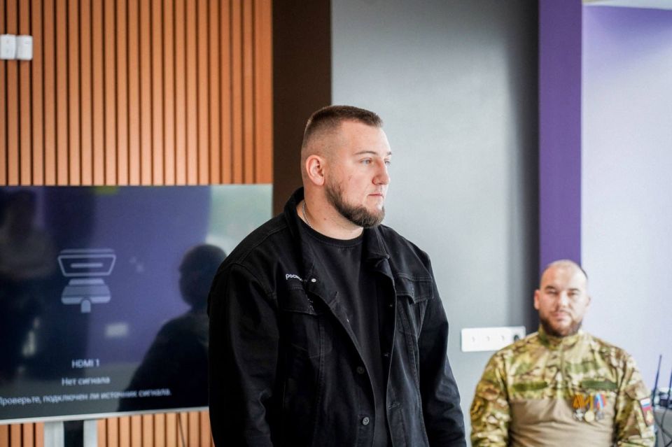 СВОим примером : «Диалоги с Героями» в ЛНР СВОим примером : «Диалоги с Героями» в ЛНР